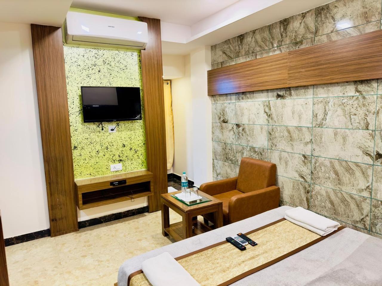 Sheraton Grande At Puratchi Thalaivar Dr Mgr Central Railway Station Ченнаї Екстер'єр фото